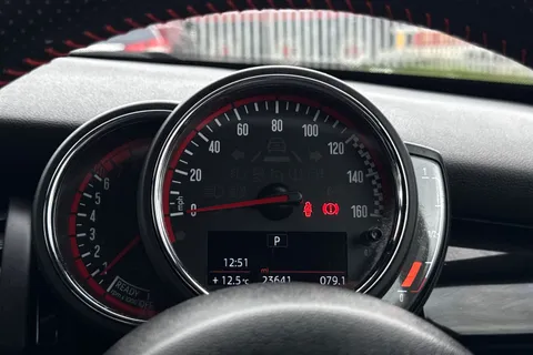 LM69ZTB Mini Hatch 2.0 John Cooper Works Steptronic Euro 6 (s/s) 3dr Thumbnail #37