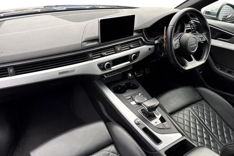 DE68EWW Audi S4 3.0 TFSI V6 Tiptronic quattro Euro 6 (s/s) 4dr Thumbnail #10