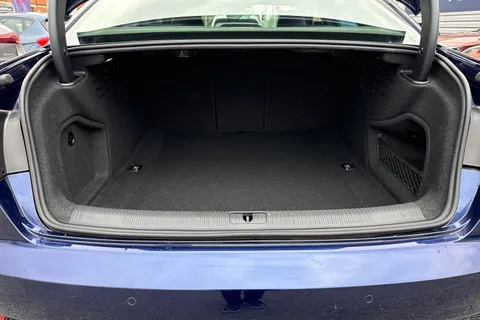 DE68EWW Audi S4 3.0 TFSI V6 Tiptronic quattro Euro 6 (s/s) 4dr Thumbnail #11