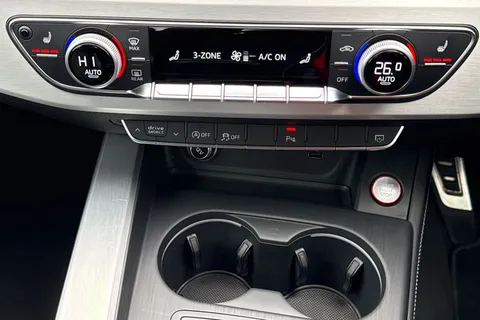 DE68EWW Audi S4 3.0 TFSI V6 Tiptronic quattro Euro 6 (s/s) 4dr Thumbnail #20