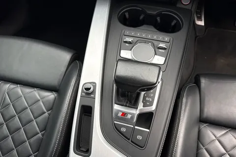 DE68EWW Audi S4 3.0 TFSI V6 Tiptronic quattro Euro 6 (s/s) 4dr Thumbnail #21
