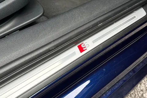 DE68EWW Audi S4 3.0 TFSI V6 Tiptronic quattro Euro 6 (s/s) 4dr Thumbnail #35