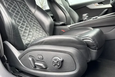 DE68EWW Audi S4 3.0 TFSI V6 Tiptronic quattro Euro 6 (s/s) 4dr Thumbnail #36