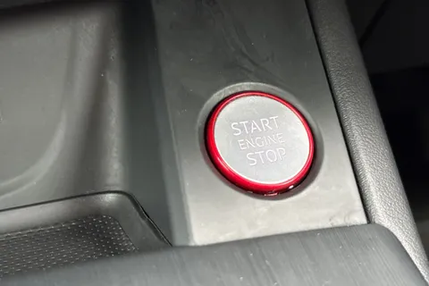 DE68EWW Audi S4 3.0 TFSI V6 Tiptronic quattro Euro 6 (s/s) 4dr Thumbnail #48