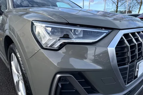 PX24NLJ Audi Q3 S line 35 TFSI  150 PS S tronic Thumbnail #9