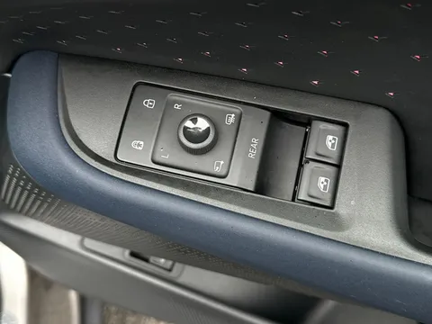 KT25WEH CUPRA Tavascan 250kW VZ1 77kWh AWD 5dr Auto Thumbnail #19