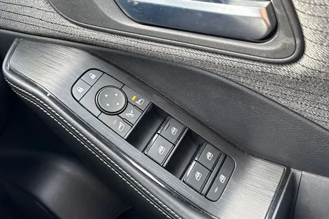 DV24UAT Nissan X-Trail 1.5 h e-POWER Acenta Premium Auto Euro 6 (s/s) 5dr Thumbnail #19