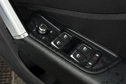 MT70NUU Audi Q2 1.5 TFSI CoD 35 S line S Tronic Euro 6 (s/s) 5dr Thumbnail #21