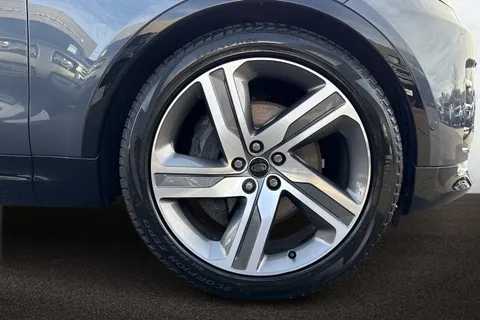 KT74TKC Land Rover Discovery 3.0 D350 Dynamic HSE 5dr Thumbnail #10