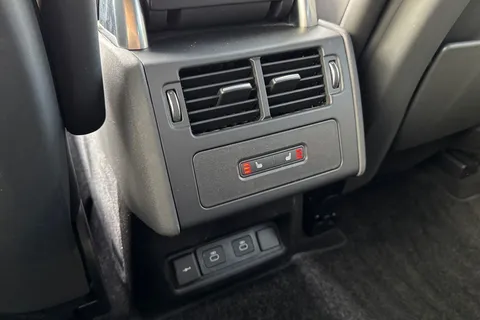 KT74TKC Land Rover Discovery 3.0 D350 Dynamic HSE 5dr Thumbnail #20