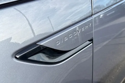 KT74TKC Land Rover Discovery 3.0 D350 Dynamic HSE 5dr Thumbnail #30