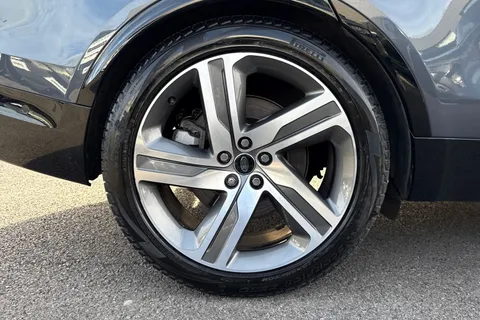 KT74TKC Land Rover Discovery 3.0 D350 Dynamic HSE 5dr Thumbnail #36