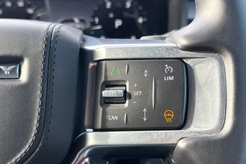 KT74TKC Land Rover Discovery 3.0 D350 Dynamic HSE 5dr Thumbnail #47