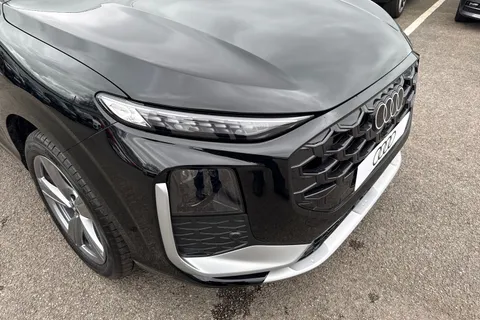  Audi Q3 1.5 TFSI S line S Tronic Euro 6 (s/s) 5dr Thumbnail #9