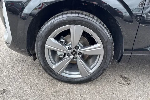  Audi Q3 1.5 TFSI S line S Tronic Euro 6 (s/s) 5dr Thumbnail #10