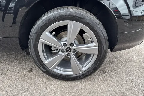  Audi Q3 1.5 TFSI S line S Tronic Euro 6 (s/s) 5dr Thumbnail #13