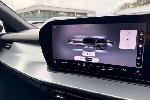  Audi Q3 1.5 TFSI S line S Tronic Euro 6 (s/s) 5dr Thumbnail #22