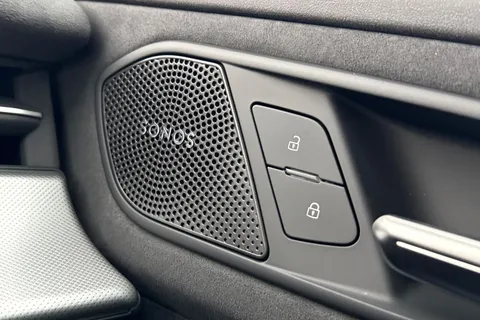  Audi Q3 1.5 TFSI S line S Tronic Euro 6 (s/s) 5dr Thumbnail #25