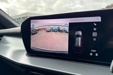  Audi Q3 1.5 TFSI S line S Tronic Euro 6 (s/s) 5dr Thumbnail #31