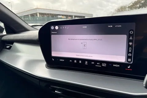  Audi Q3 1.5 TFSI S line S Tronic Euro 6 (s/s) 5dr Thumbnail #38