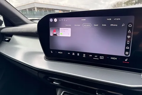  Audi Q3 1.5 TFSI S line S Tronic Euro 6 (s/s) 5dr Thumbnail #43