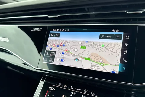 AF24RHV Audi SQ8 SUV  Black Edition TFSI  507 PS tiptronic Thumbnail #18