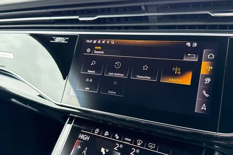 AF24RHV Audi SQ8 SUV  Black Edition TFSI  507 PS tiptronic Thumbnail #40