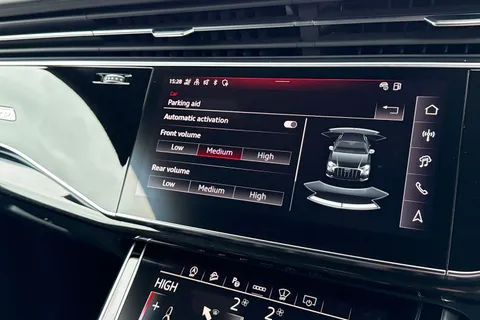 AF24RHV Audi SQ8 SUV  Black Edition TFSI  507 PS tiptronic Thumbnail #49