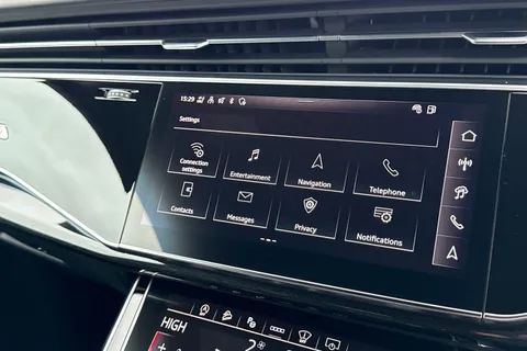 AF24RHV Audi SQ8 SUV  Black Edition TFSI  507 PS tiptronic Thumbnail #54