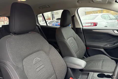 LO21RFE Ford Focus 1.5 EcoBlue Active Auto Euro 6 (s/s) 5dr Thumbnail #22