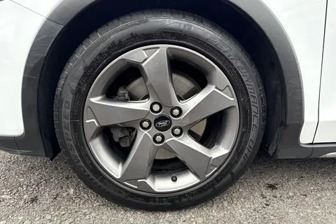 LO21RFE Ford Focus 1.5 EcoBlue Active Auto Euro 6 (s/s) 5dr Thumbnail #23