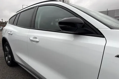 LO21RFE Ford Focus 1.5 EcoBlue Active Auto Euro 6 (s/s) 5dr Thumbnail #29