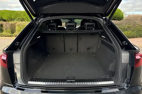 PN75GVR Audi Q8 SUV  Black Edition 50 TDI quattro 286 PS tiptronic Thumbnail #6