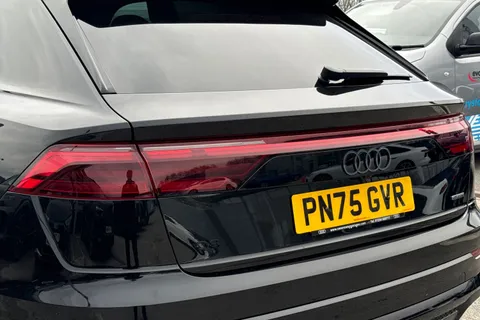 PN75GVR Audi Q8 SUV  Black Edition 50 TDI quattro 286 PS tiptronic Thumbnail #7