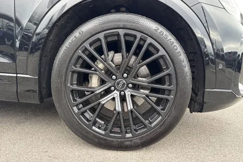 PN75GVR Audi Q8 SUV  Black Edition 50 TDI quattro 286 PS tiptronic Thumbnail #9