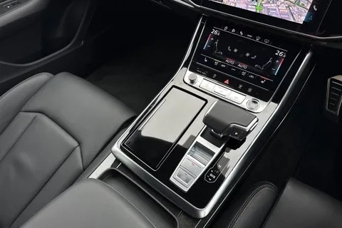 PN75GVR Audi Q8 SUV  Black Edition 50 TDI quattro 286 PS tiptronic Thumbnail #42