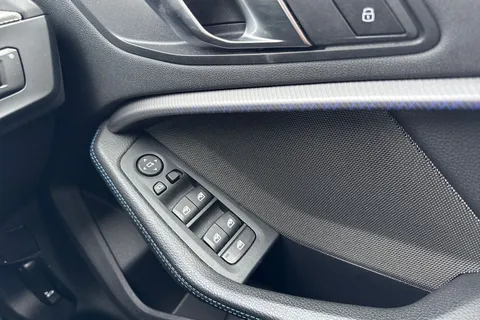 DN73EUR BMW 1 Series 1.5 118i M Sport (LCP) DCT Euro 6 (s/s) 5dr Thumbnail #18