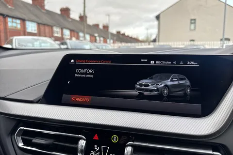 DN73EUR BMW 1 Series 1.5 118i M Sport (LCP) DCT Euro 6 (s/s) 5dr Thumbnail #38