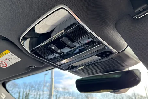 KS74XSZ Land Rover Range Rover Sport 3.0 D300 Dynamic SE 5dr Thumbnail #24