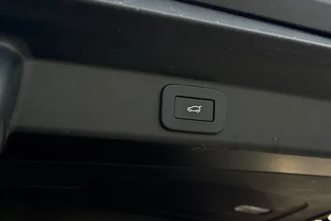 KS74XSZ Land Rover Range Rover Sport 3.0 D300 Dynamic SE 5dr Thumbnail #37