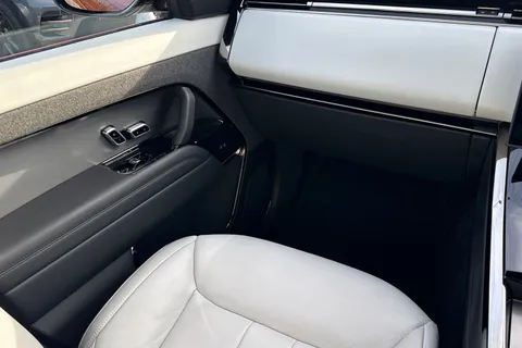 KS74XSZ Land Rover Range Rover Sport 3.0 D300 Dynamic SE 5dr Thumbnail #42