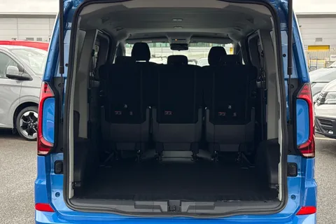 KR75EUV Volkswagen E-Transporter 160kW 65kWh Commerce Pro Kombi Van Auto Thumbnail #8