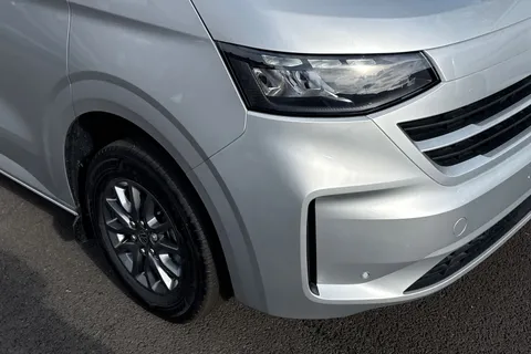 MF75FCE Volkswagen Transporter 2.0 TDI 110 Commerce Plus Van Thumbnail #17