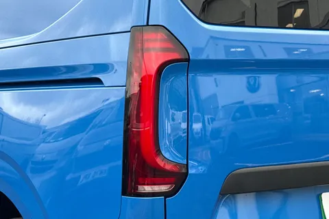 KR75EUV Volkswagen E-Transporter 160kW 65kWh Commerce Pro Kombi Van Auto Thumbnail #36