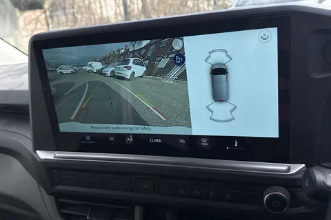 MF75FCE Volkswagen Transporter 2.0 TDI 110 Commerce Plus Van Thumbnail #37