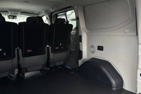 KR75EUV Volkswagen E-Transporter 160kW 65kWh Commerce Pro Kombi Van Auto Thumbnail #44