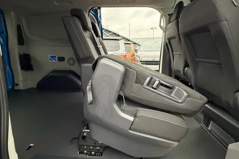 KR75EUV Volkswagen E-Transporter 160kW 65kWh Commerce Pro Kombi Van Auto Thumbnail #50