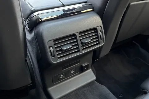 KW73RVA Land Rover Range Rover Velar 2.0 D200 Dynamic HSE 5dr Thumbnail #19