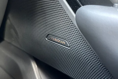 KW73RVA Land Rover Range Rover Velar 2.0 D200 Dynamic HSE 5dr Thumbnail #25