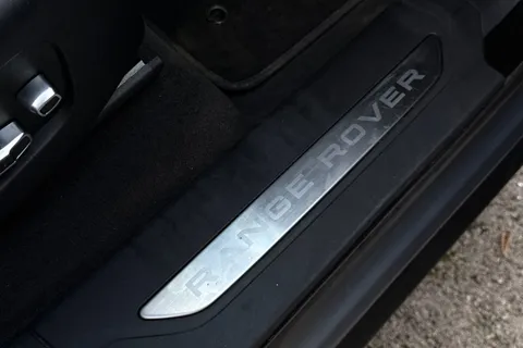 KW73RVA Land Rover Range Rover Velar 2.0 D200 Dynamic HSE 5dr Thumbnail #34